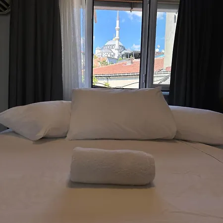 Pine Stone Sultanahmet *